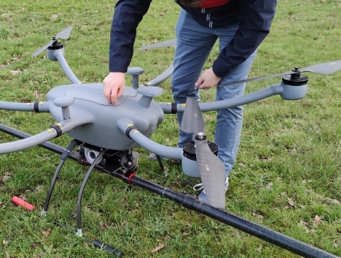 drone gros téléporteur - installation charge utile