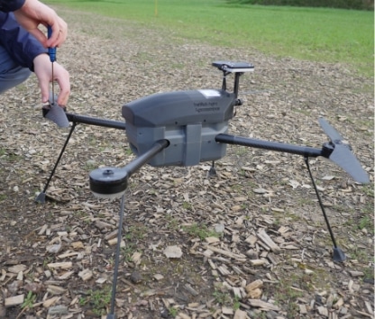 photo drone agricole - assemblage hélice
